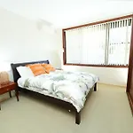 3Br House With Swimming Pool In Sydney
