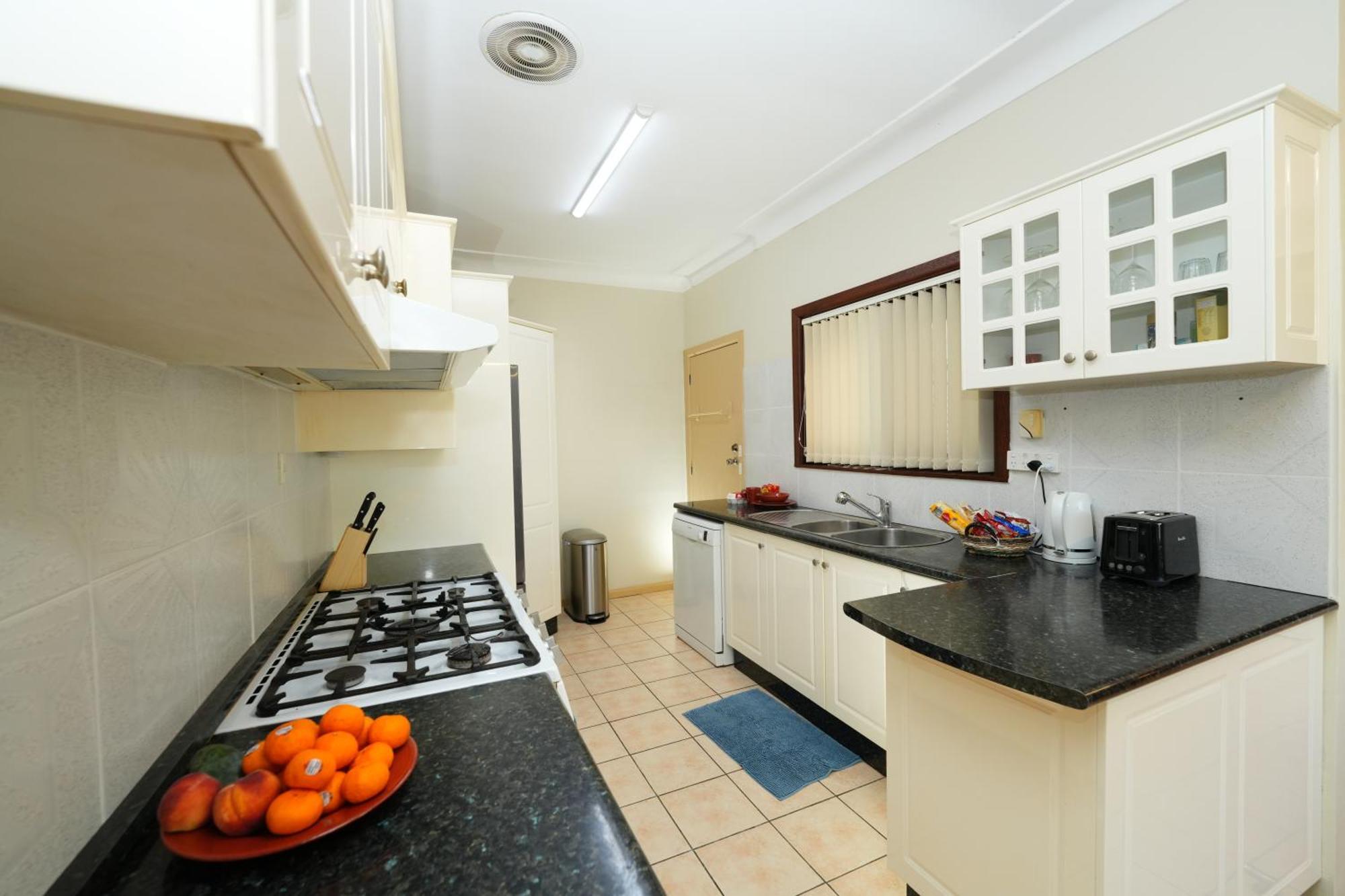 3br House With Swimming Pool In *