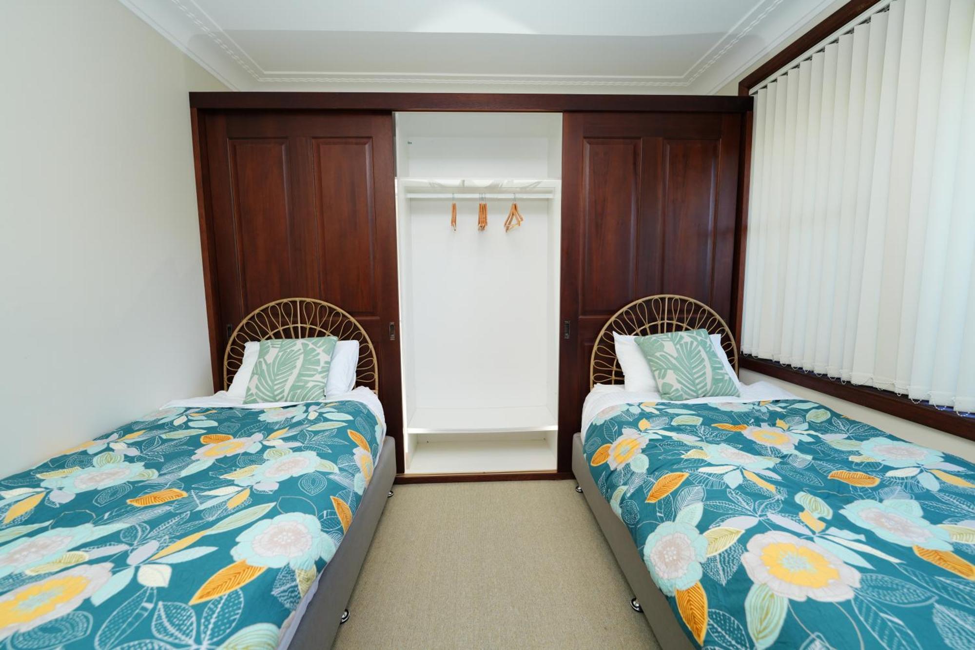 3br House With Swimming Pool In